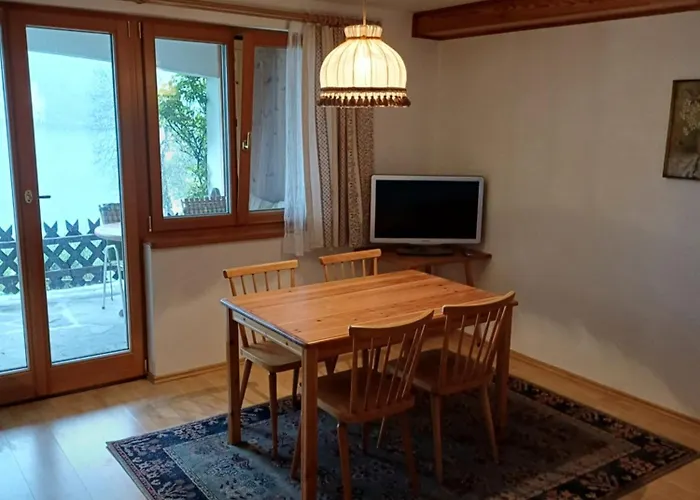 公寓 迪莱克特湖畔公寓 *