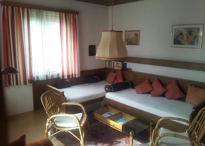 迪莱克特湖畔公寓 格伦德尔湖