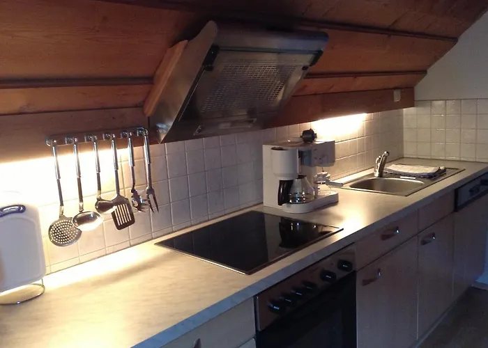 迪莱克特湖畔公寓